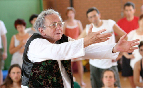 Ο Ιδρυτής της Biodanza ROLANDO TORO ARANEDA